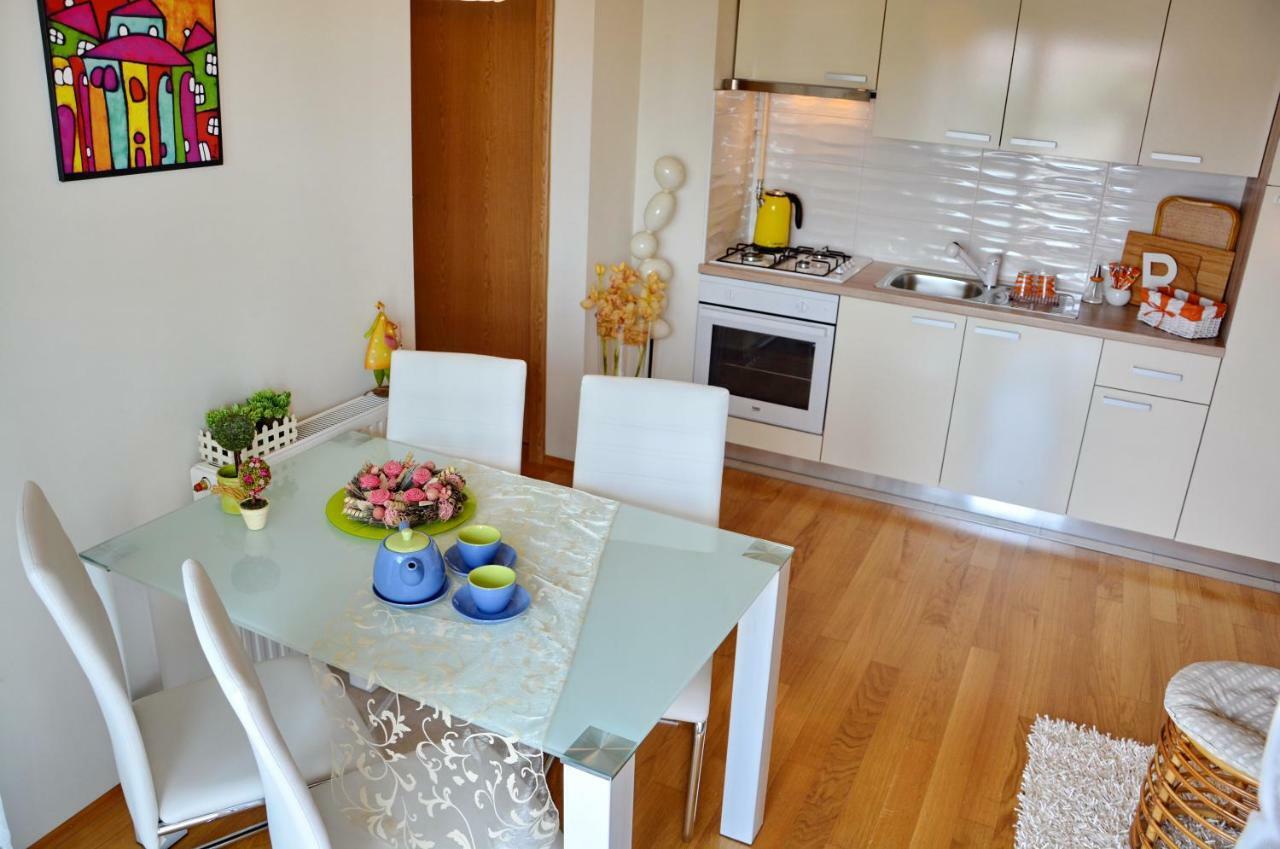 Apartment Vacation In Zadar - Mirna Exterior foto